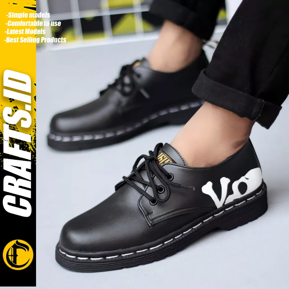 CRAFTS - Sepatu Pantofel Formal Docmart Low Boots Hitam Kerja Pria