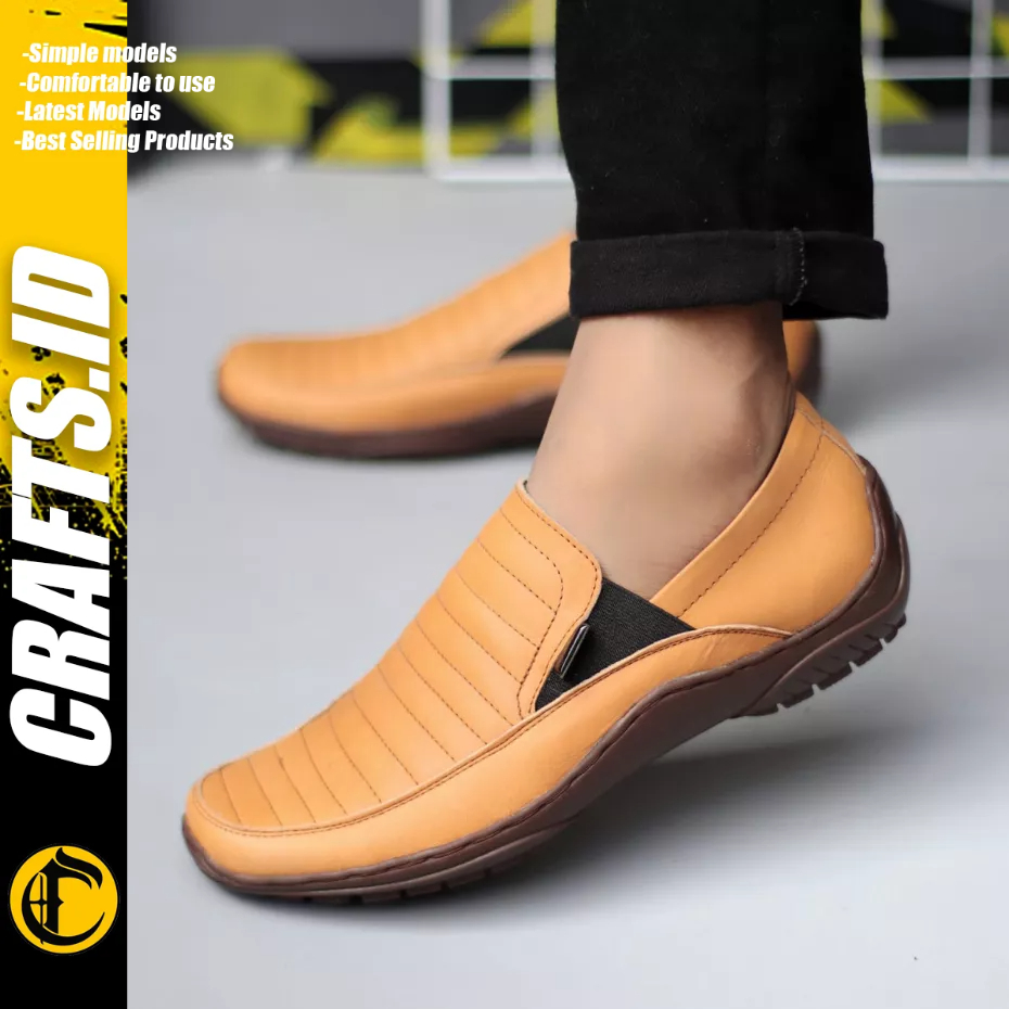 CRAFTS - Sepatu Formal Casual Kerja Pantofel Hitam Kulit Pria