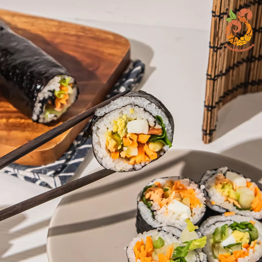 

SMOOTHIEMAMA Sushi Roll Salmon Roll Gimbap Sayur Campuran