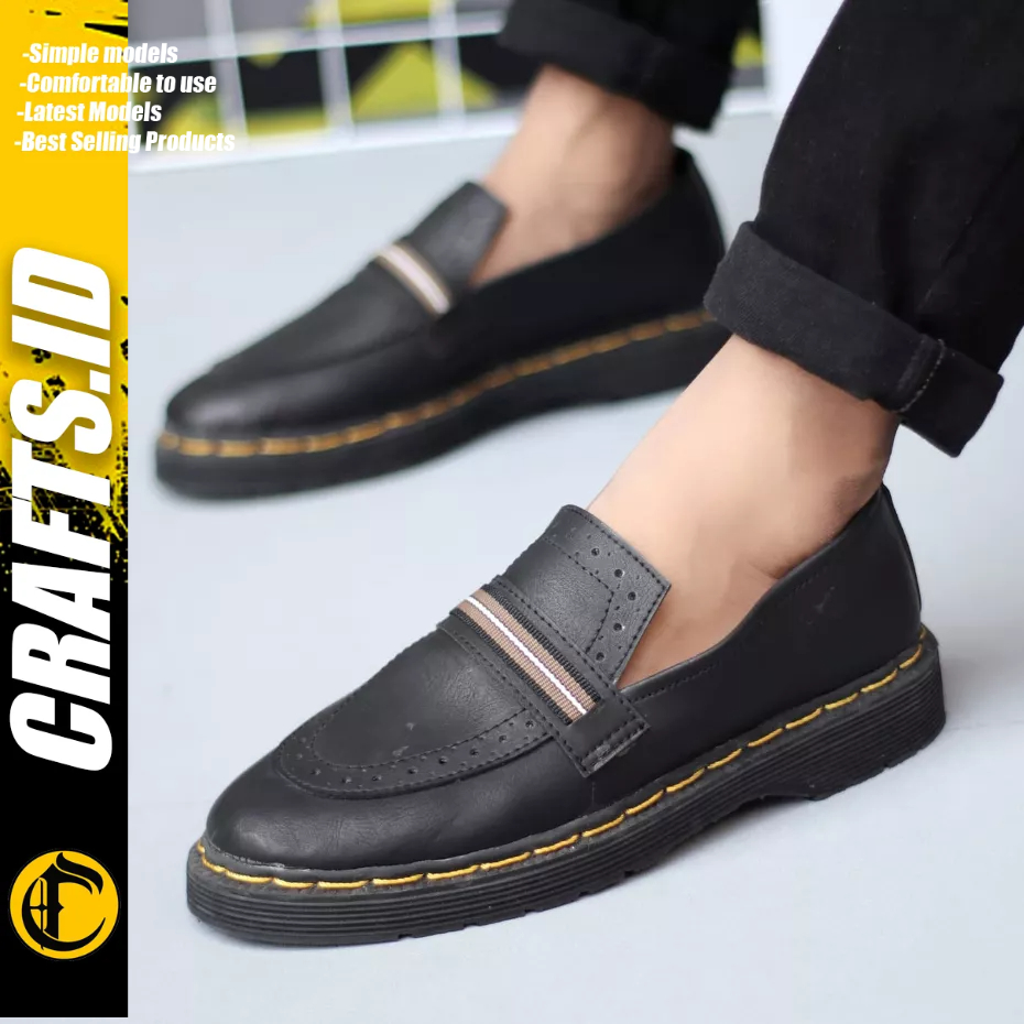 CRAFTS - Sepatu Formal Loafers Hitam Docmart Pria