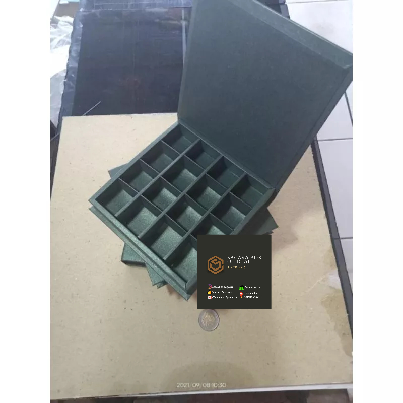 

new kotak hard cover sekat 16 - bisa request tutup