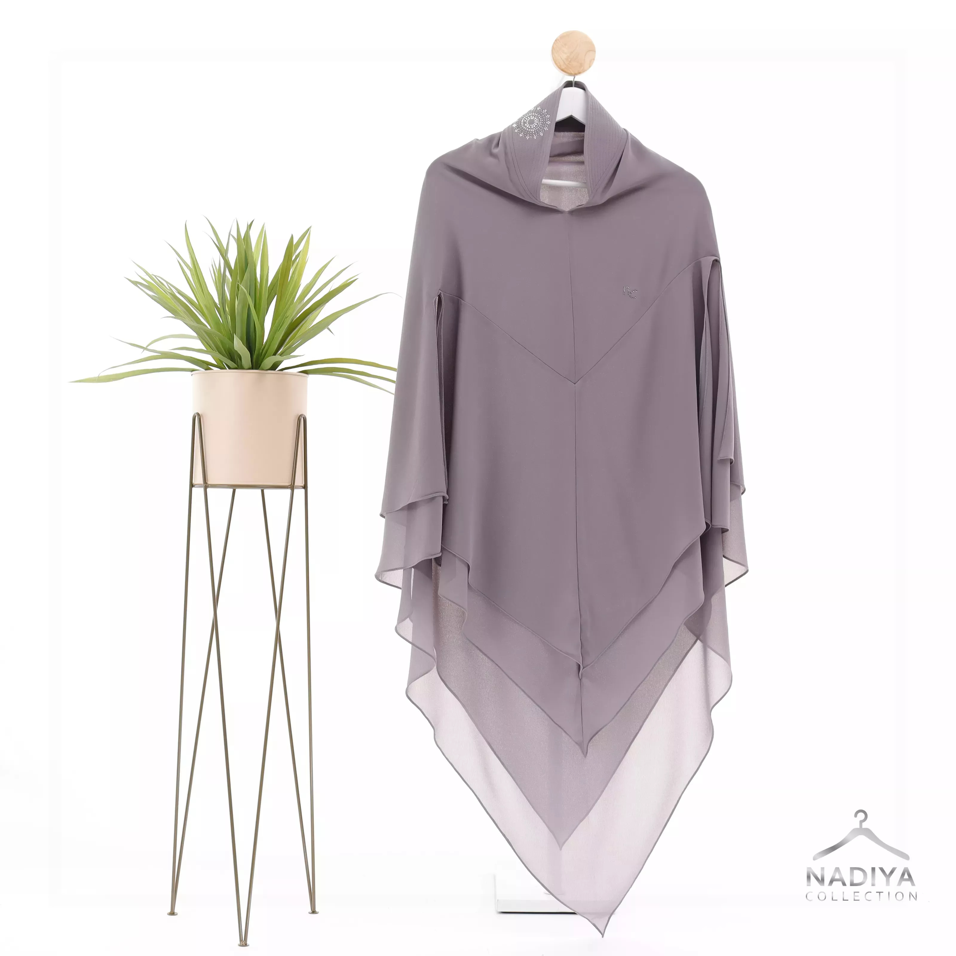Shafira Syari - Khimar Lva Kamila Ranti Armila Signature Crystal Premium by Nadiya