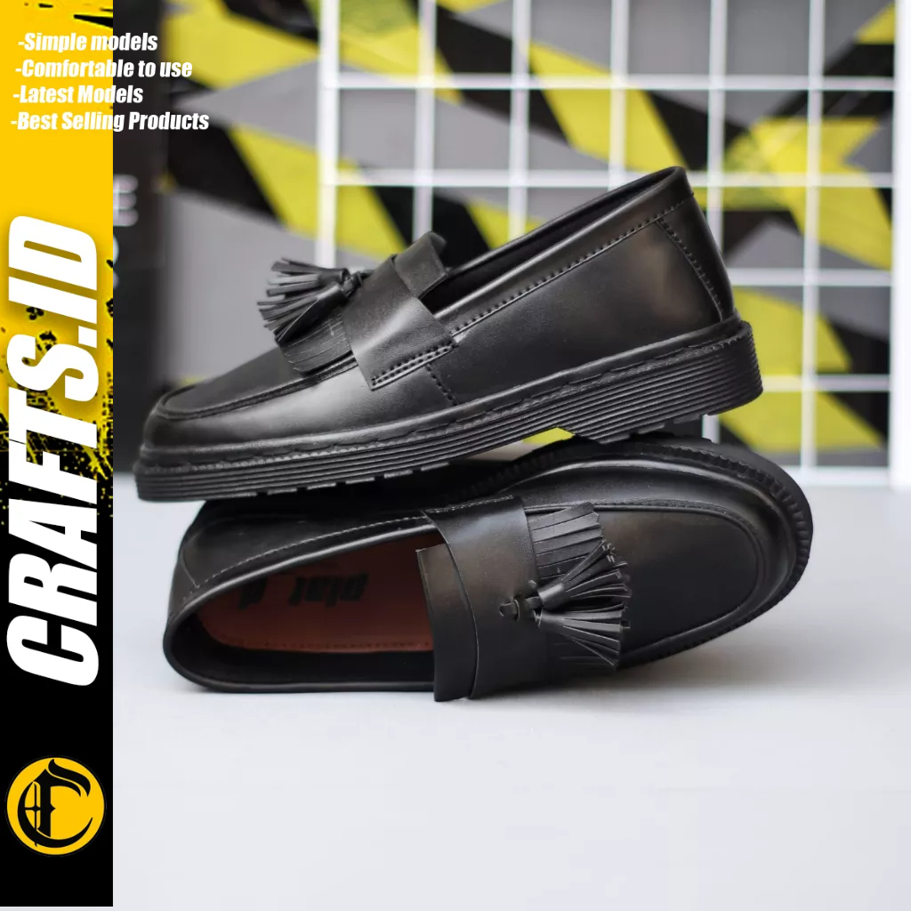 Crafts Sepatu Loafers Full Black Pantofel Kerja Pria