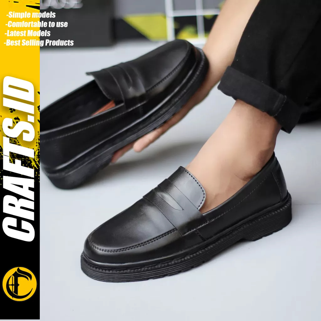 Crafts Sepatu Loafers Kerja Hitam Pantofel Pria