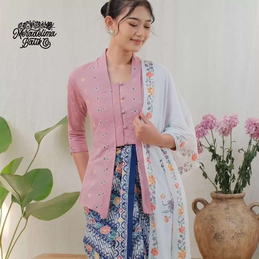 Kebaya Kutubaru Etnik Jasmine Lengan 7/8 Meradelima Katun Dusty Pink