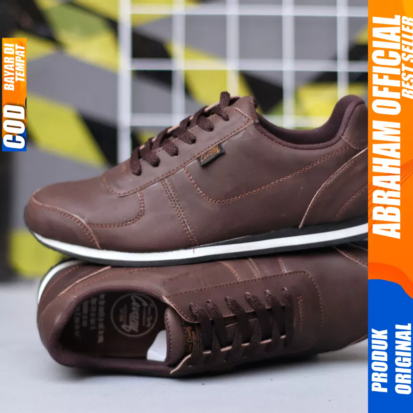 Sepatu Casual Sneakers Kulit Asli Hitam Pria