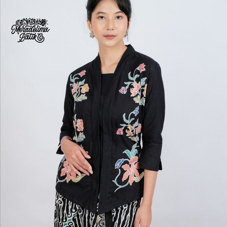 Kebaya Batik Encim Malia Lengan 7/8 Meradelima Katun Hitam