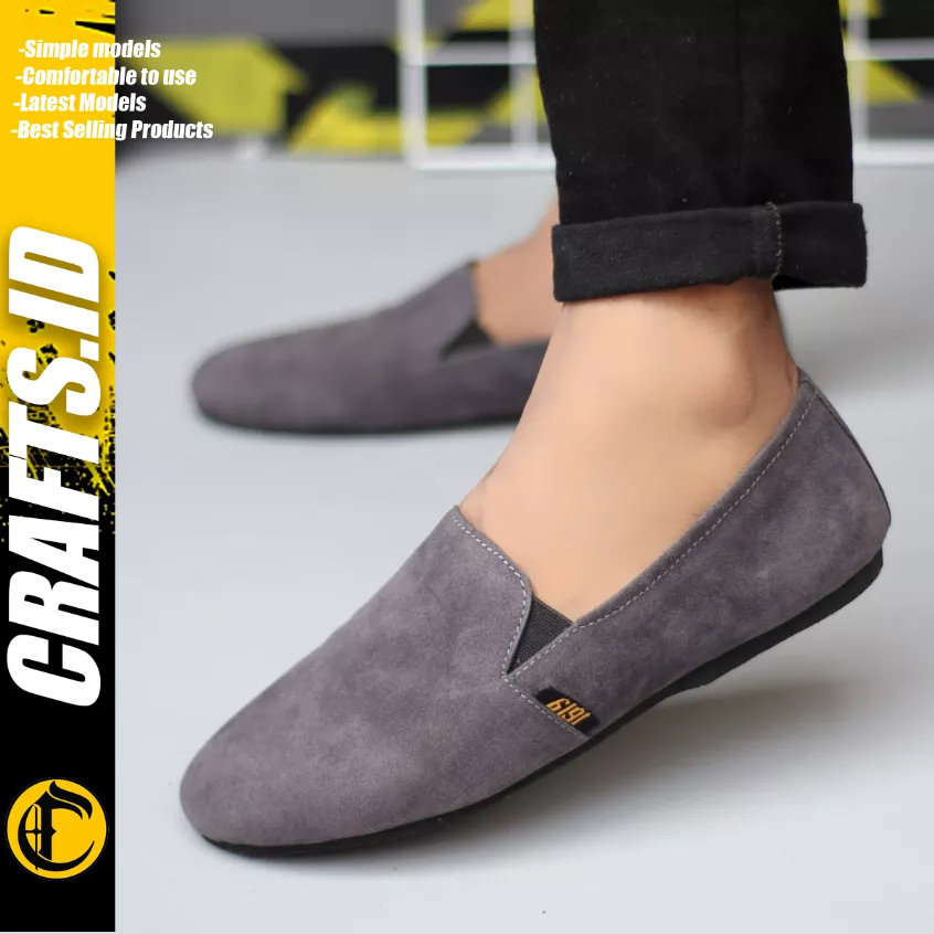 CRAFTS - Sepatu Slip-on Casual Full Hitam Pria