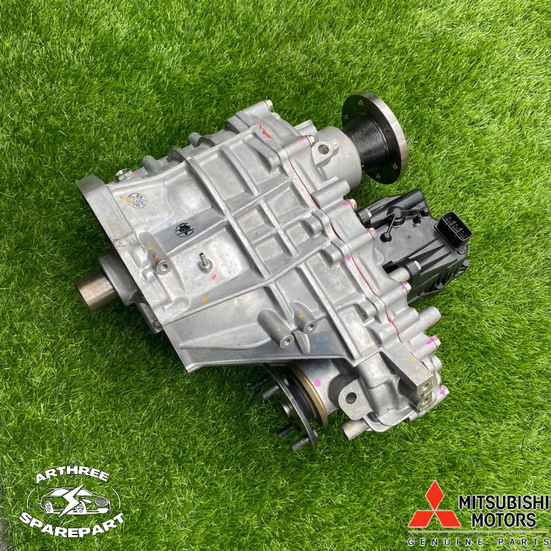 Transfer Case Mitsubishi Triton Old 2010-2014 Original Japan