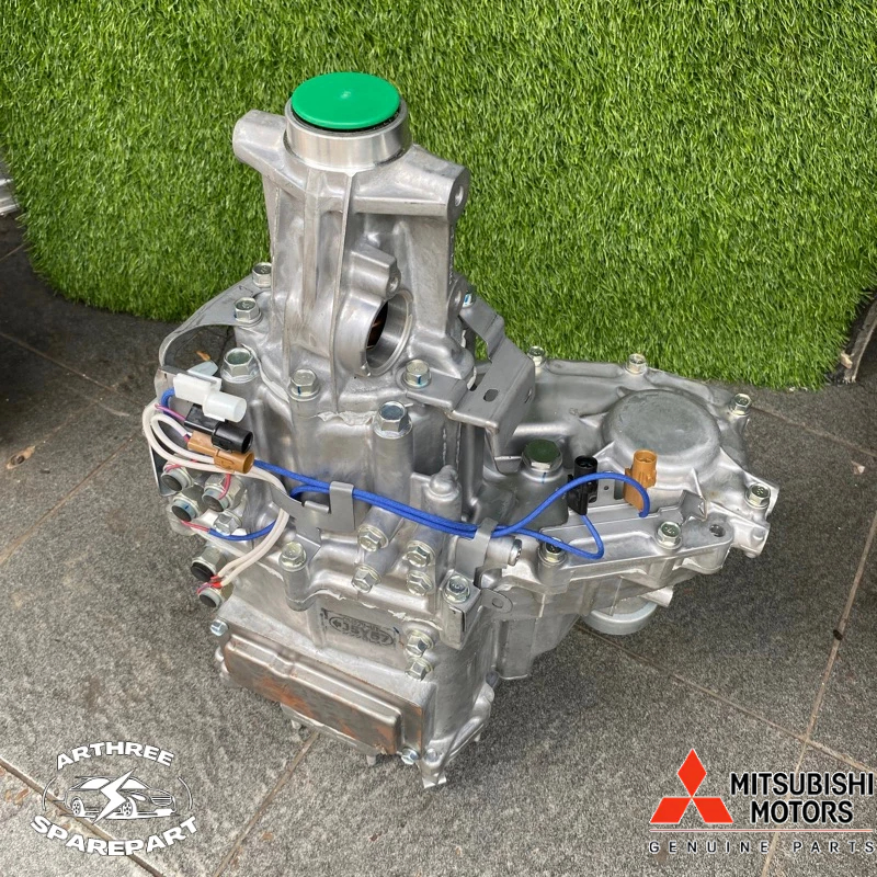 Transmisi manual Pajero / Triton Old 4X4 Original Japan