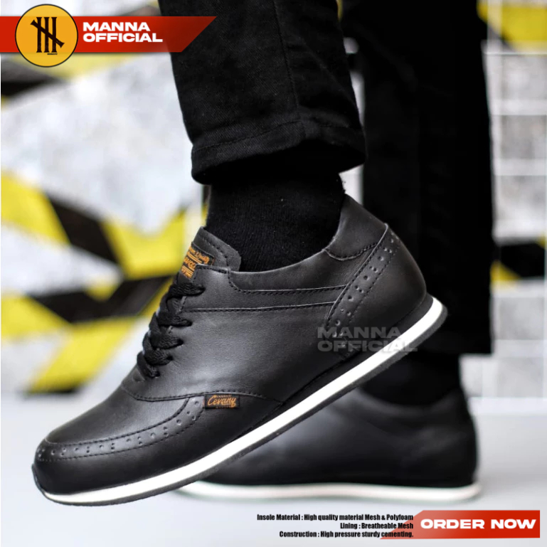 Sepatu Sneakers Kulit Asli Pria