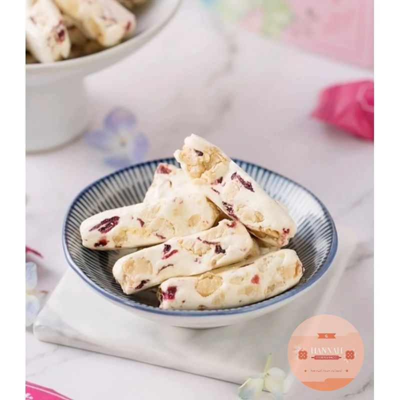 

Milk Nougat Cranberry & Almond 80 Gram - Permen Milk Nougat Susu Dijamin HALAL