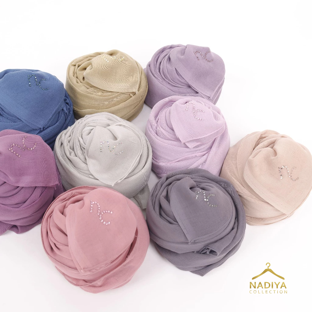 Ayu Lestari Scarf - Venna Nada Scarf Paris Japan Square Signature Series by Nadiya