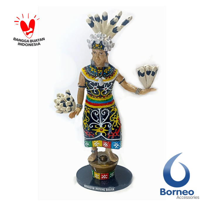 Miniatur Patung Penari Dayak Wanita Kalimantan