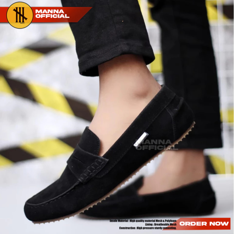 Sepatu Slip-On Casual Hitam Pria