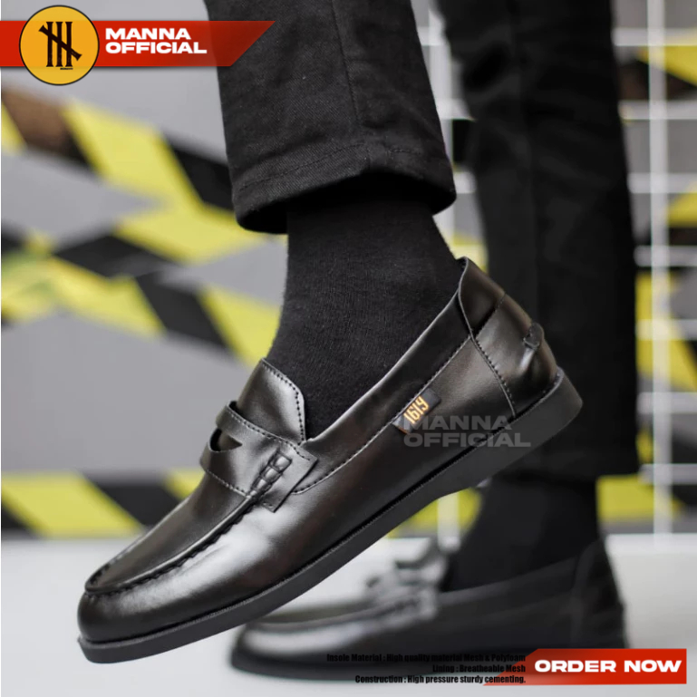 Sepatu Pantofel Kasual Hitam Slop Pria Kerja