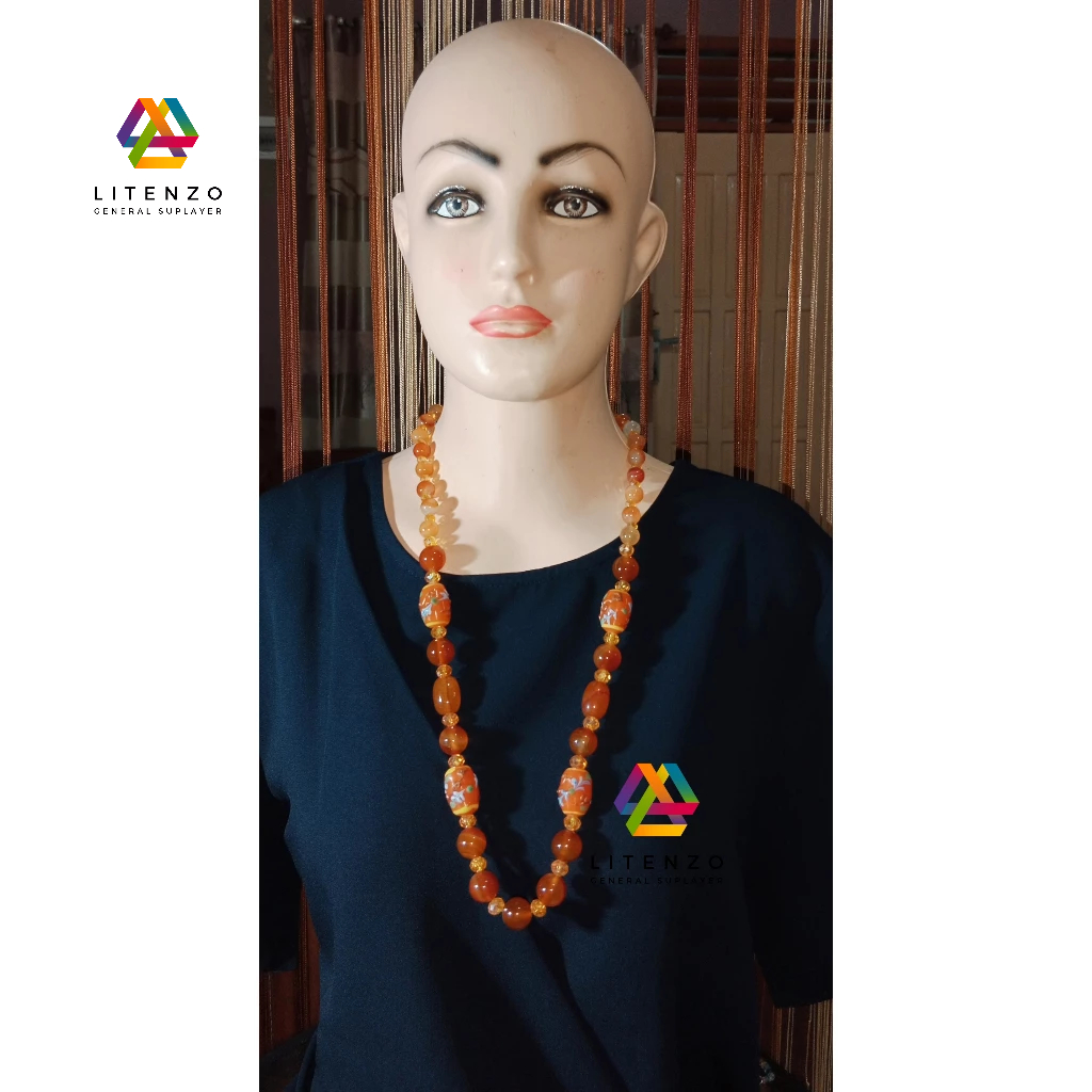 Kalung dan gelang wanita dari batu mulia / batu akik khas kalimantan