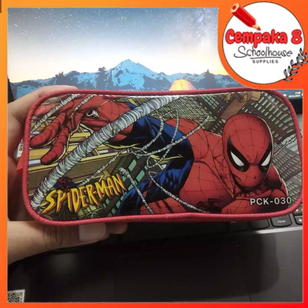 

Kotak Pensil Resleting Super Hero - UTI0367