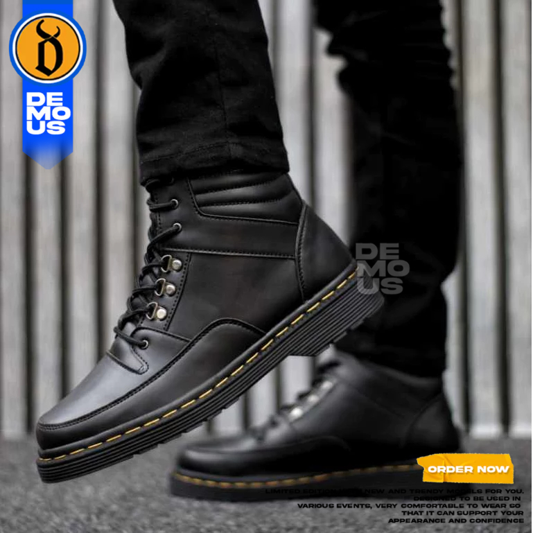 DEMOUS YONGKI - Sepatu Pantofel Boots Hitam Docmart Pria Kerja
