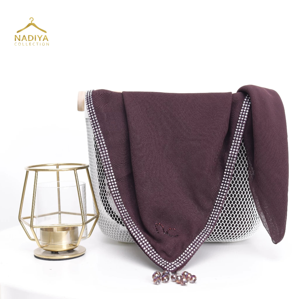 Ayu Lestari Scarf - Nada Kaia Scarf Paris Japan Square Diamond Premium by Nadiya