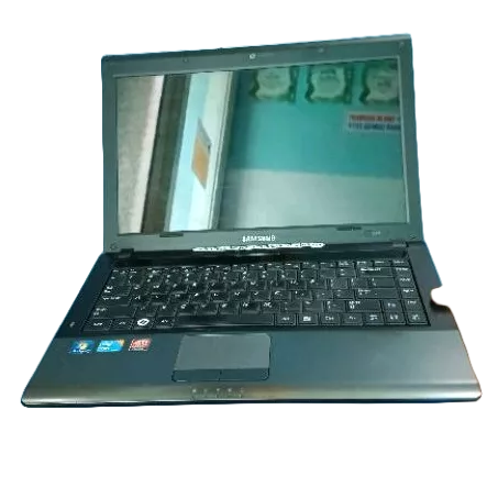 JUAL LAPTOP SECOND SAMSUNG CORE I5 RAM 8GB HDD 500GB WEBCAM WINDOWS 10 LCD 14INC