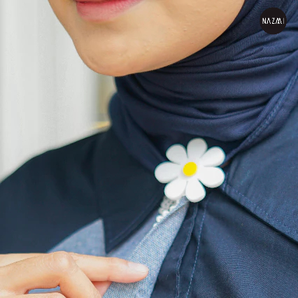 NAZMI Daisy Brooch - Bros Hijab Unik Acrylic
