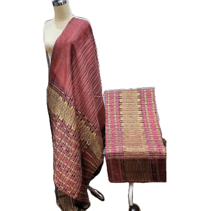 Tumtuman Tanpa sambungan Exclusive Warna Marun Gold Full Kristal