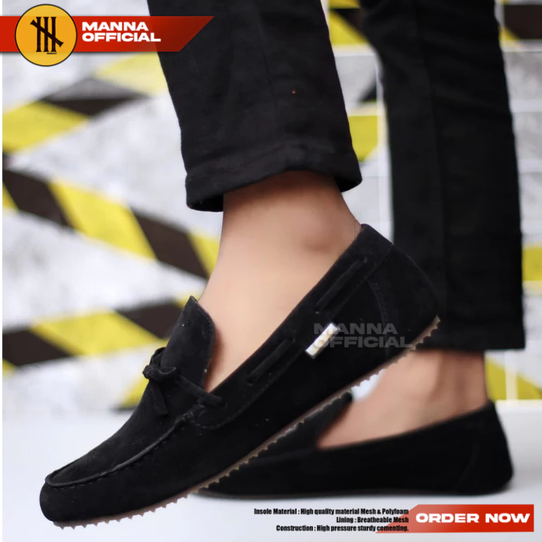 Sepatu Casual Hitam Slip-On Pria