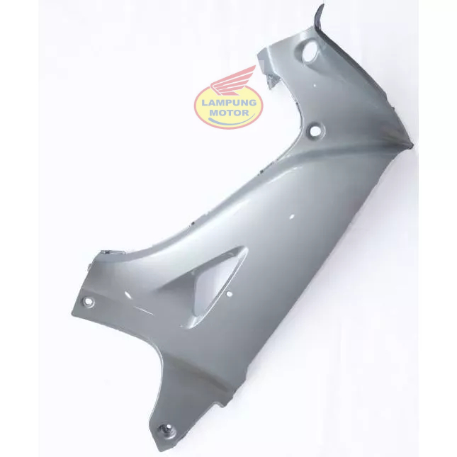 AHM Cover Sayap Dalam Kanan  (Cover R M/P 64400KPH880) – Karisma