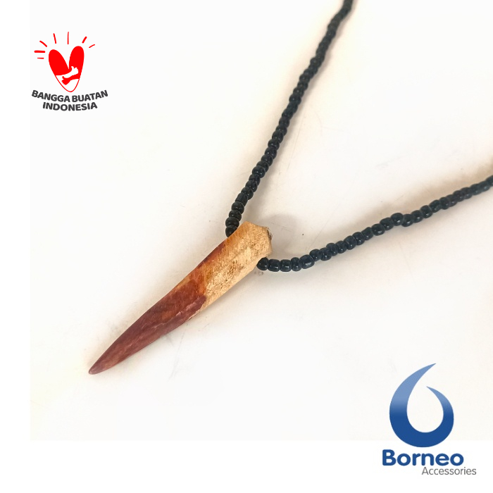 Kalung Liontin Taring Babi Asli Kalimantan