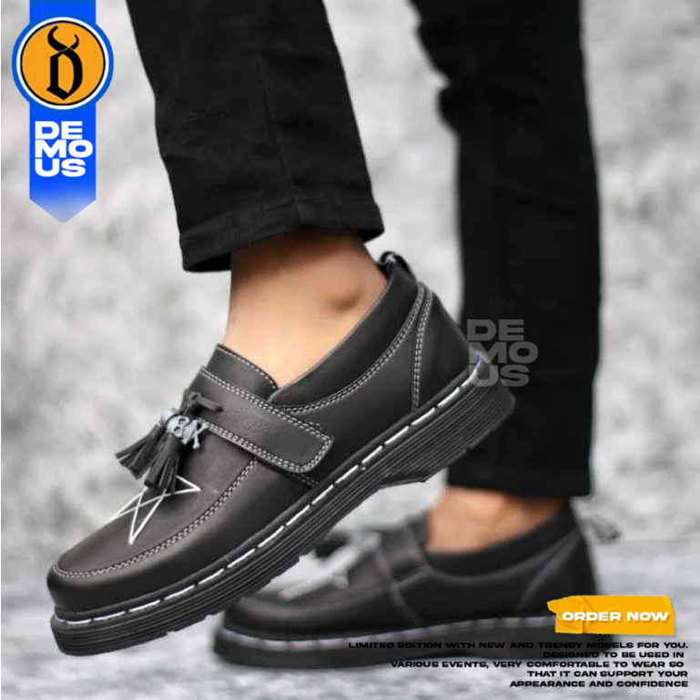 DEMOUS - Sepatu Loafers Pantofel Docmart Pria Hitam Bintang