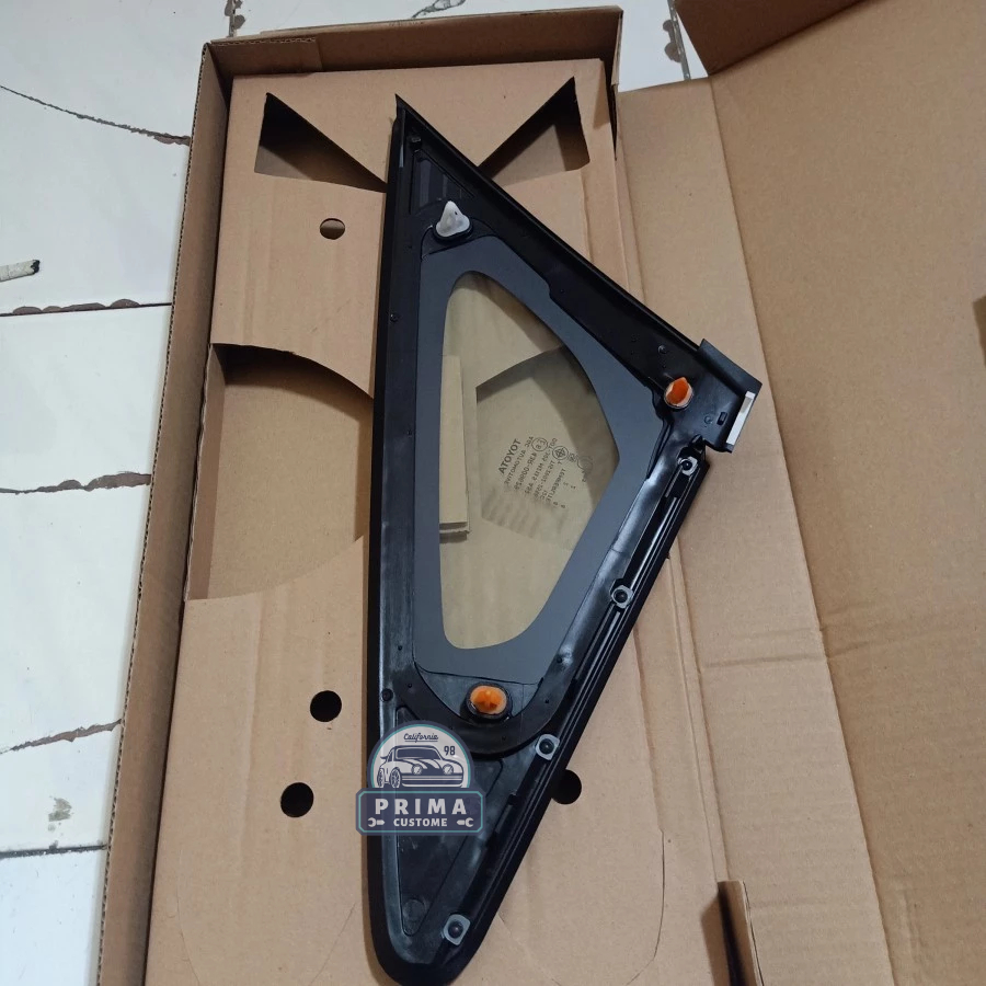 KACA SEGITIGA SAMPING INNOVA VENTURER