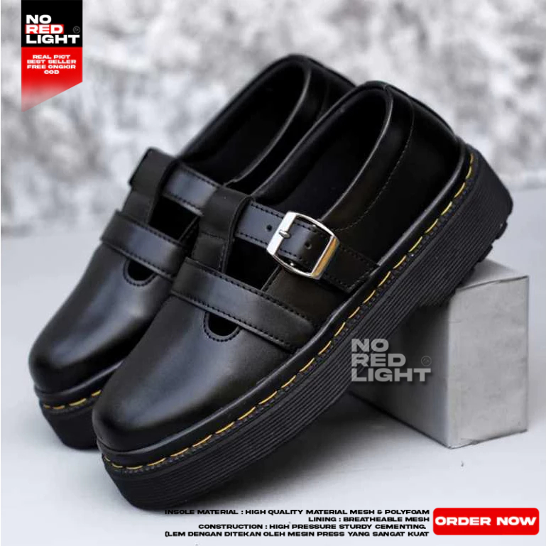 Sepatu Loafers Hak Tinggi Hitam Docmart Wanita VOURIN