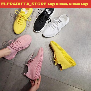 Sneakers running, sneakers aerobic, sneakers olahraga, sneakers hitam, sneakers putih, sepatu wanita