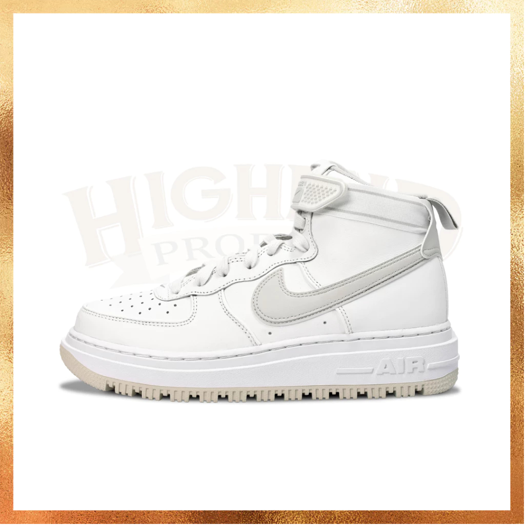 Sepatu Sneakers Pria Nike AF 1 High Boots Summit White Men Original DA0418-100