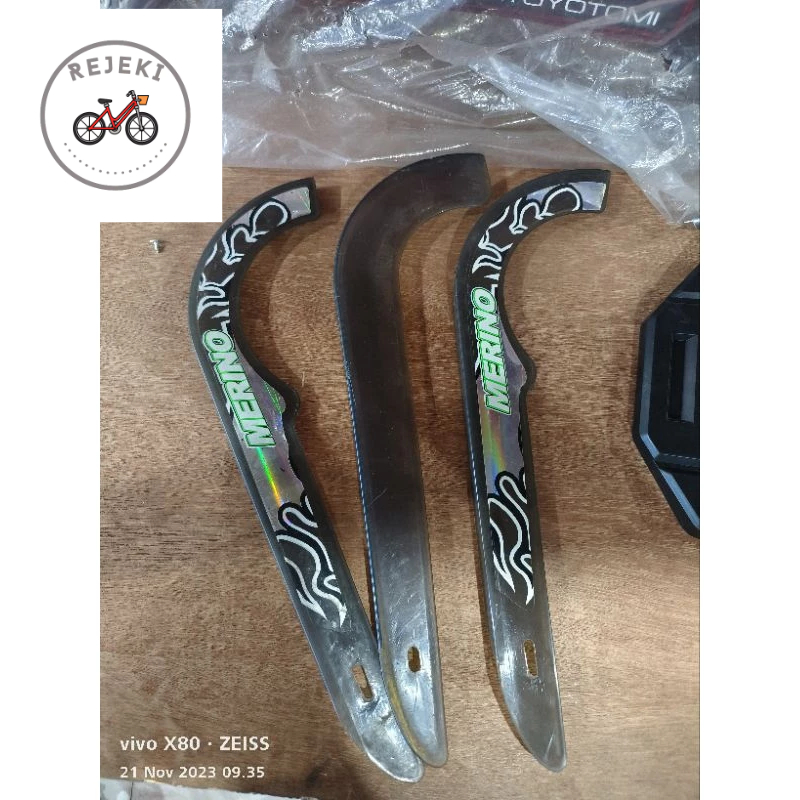 PELINDUNG RANTAI SEPEDA BMX 20