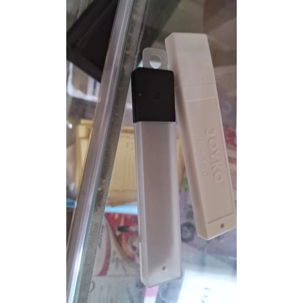 

paket cutter plus isi pisau cutter