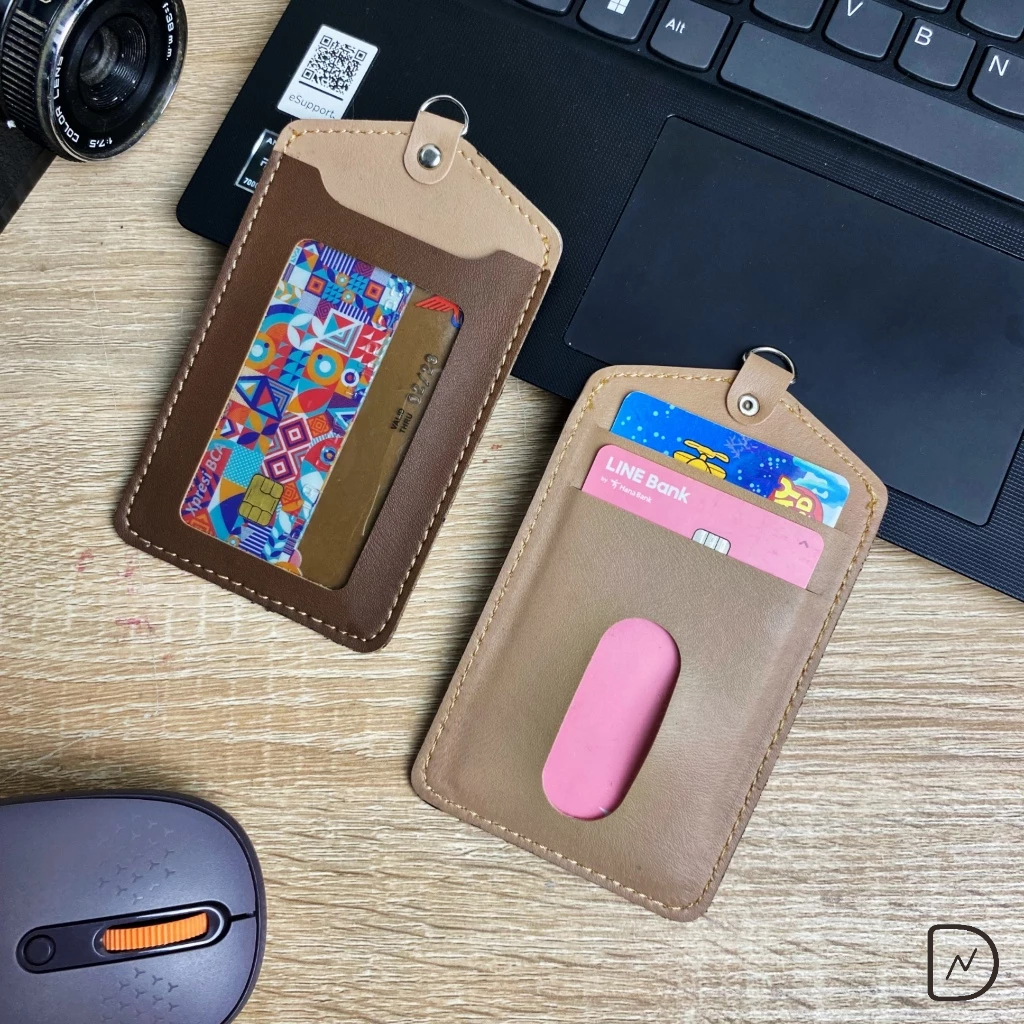 

Name tag id card kulit tempat kartu gantungan kartu nama kulit