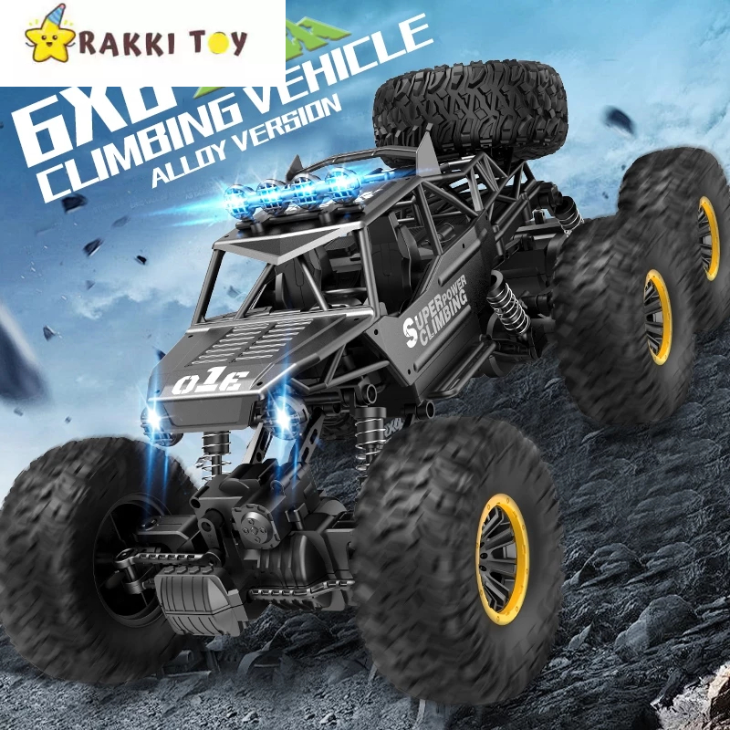 Mobil RC 6WD skala 1:8 Mobil RC Offroad 6 Roda Ukuran Besar Stabil Frekuensi 2.4GHz Tidak Bentrok