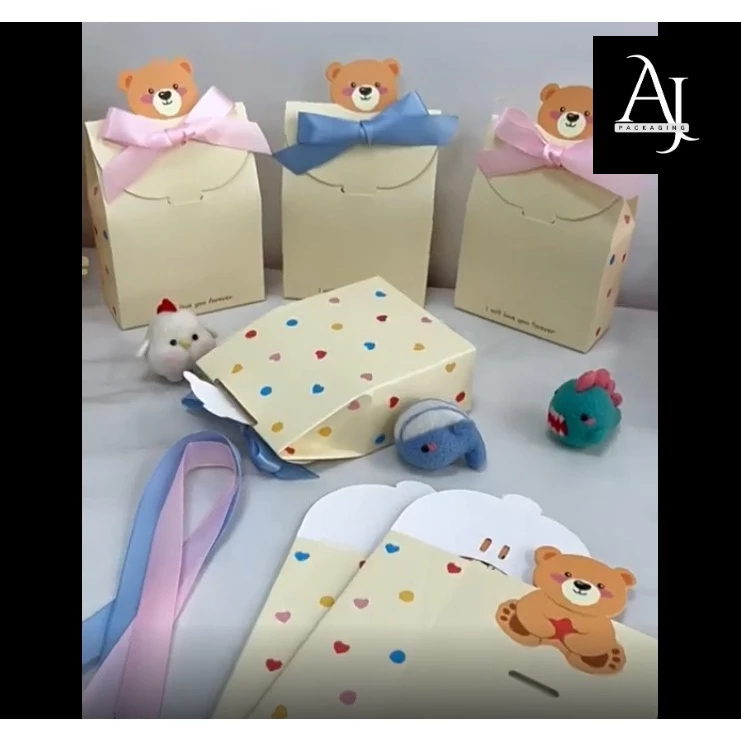 

Kotak Souvenir Gift Box Model Flip Box Bear Pita Lucu