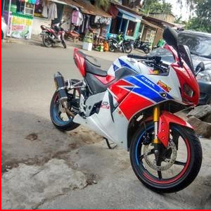 Cover Shock Usd Cbr150R K45  Up Side Down