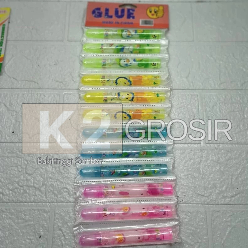 

(1 Renteng / 12 Pcs) Lem Kertas Stick Glue Cair Renteng 15ml