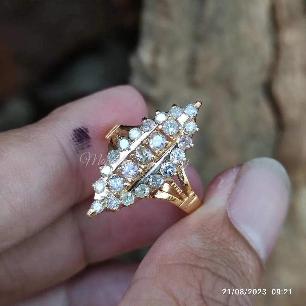 cincin emas berlian model sabit