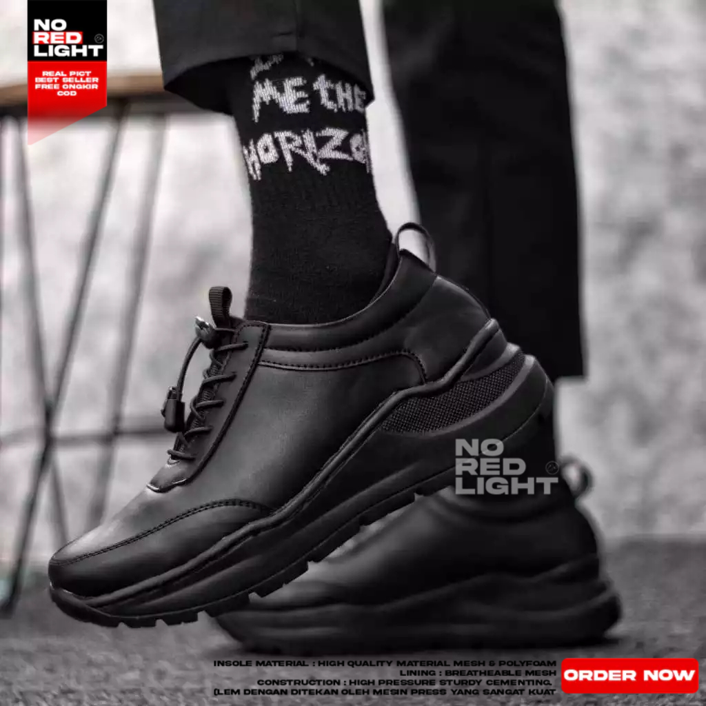 Sepatu Sneakers Formal Pria Ukuran 39-45