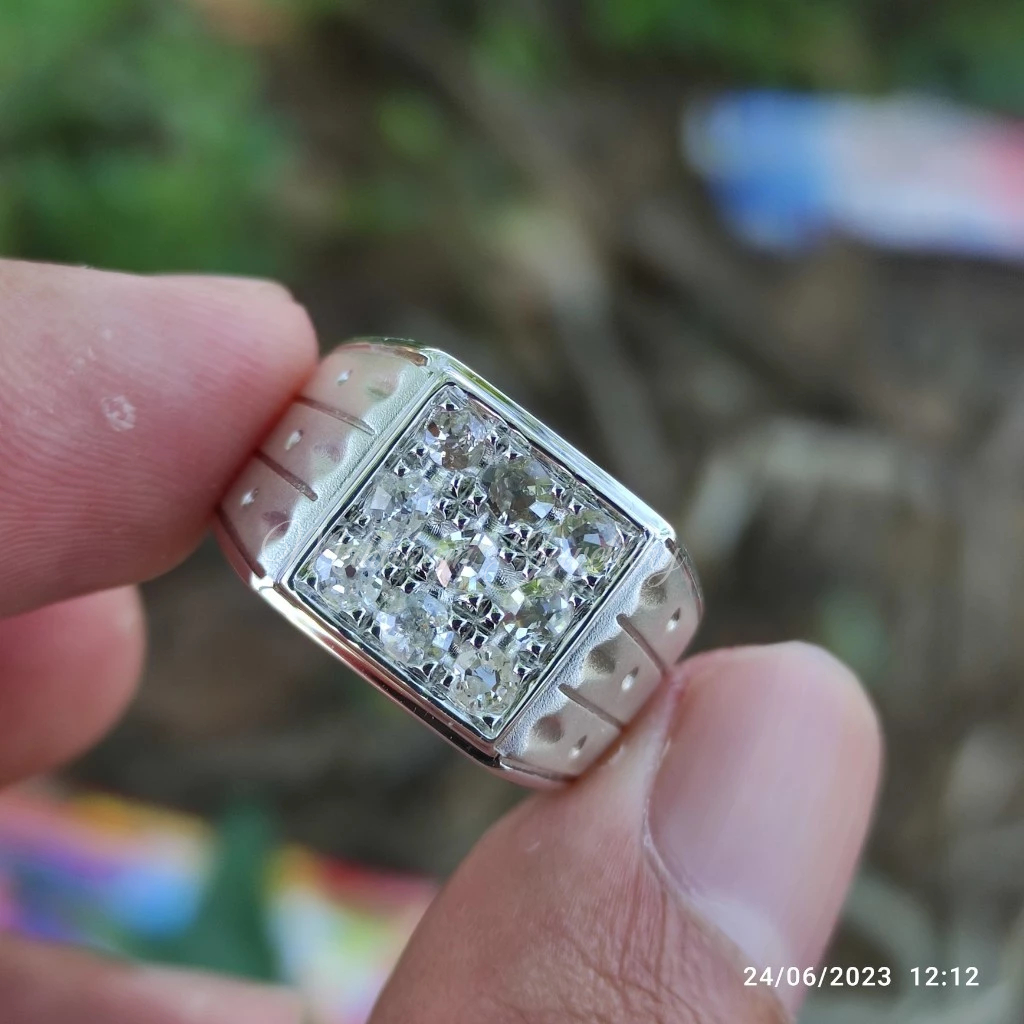 Cincin pria berlian mata 9