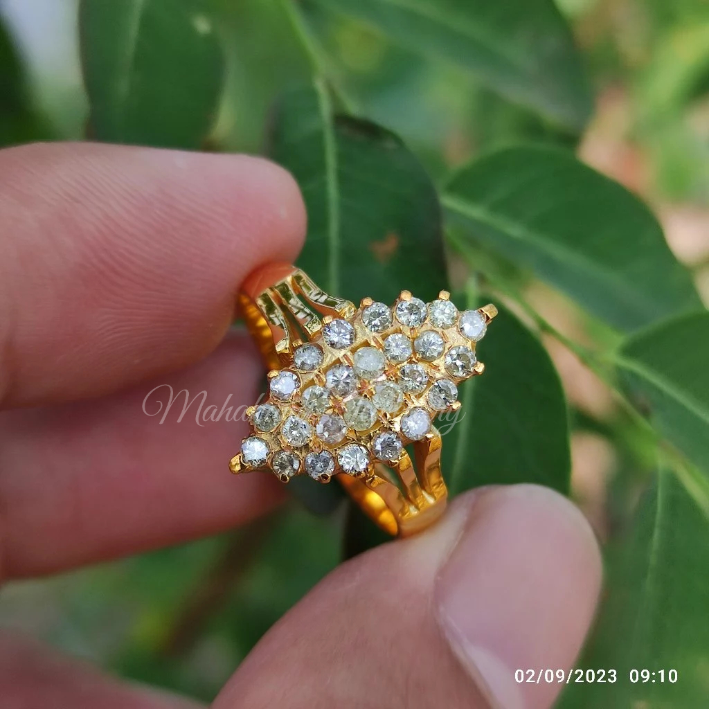 Cincin emas berlian model markis