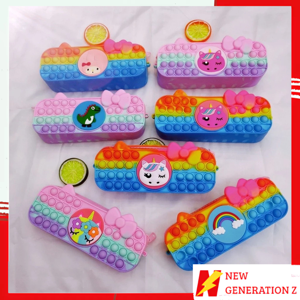 

NGZ Kotak Pensil Pop It Rainbow Tempat Pensil Popit Karakter Macaroon Tempat Penyimpanan Alat Tulis Anak Warna Warni