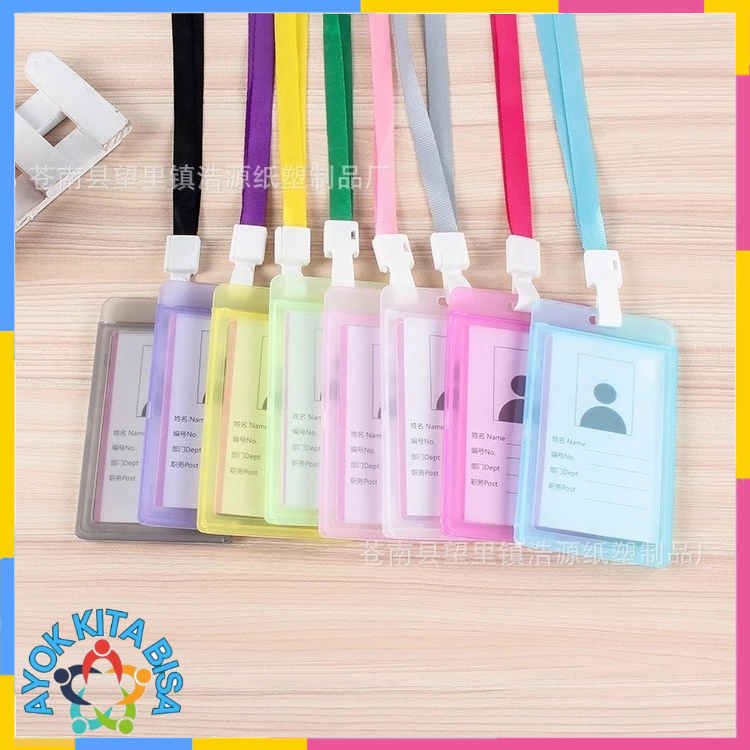 

AKB Name Tag Id Card Transparant Gantungan Kartu Nama Plastik Vertical Lanyard Potrait Motif Polos Warna Warni Tanda Pengenal Bening Horizontal