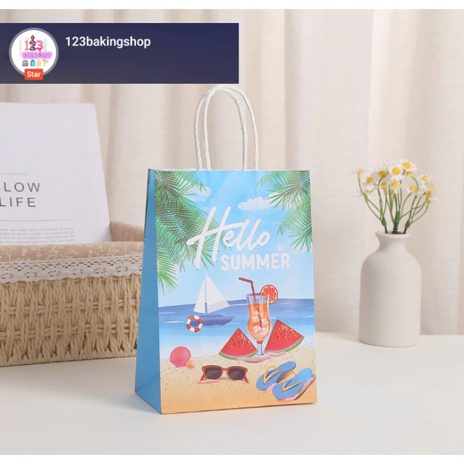 

Paperbag Motif Pantai Summer Ulang Tahun Birthday Bag 15 x 8 x 21 cm