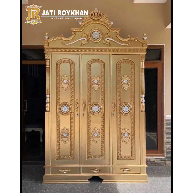 Lemari Pakaian Jati Ukir Pintu 3 Gold Mewah Jepara